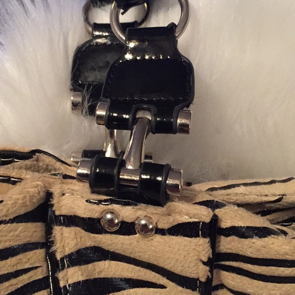 Mary Kay Purse and Cosmetic Bag Set - Picture 6 of 7